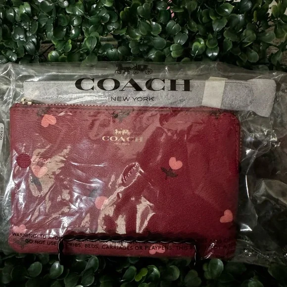 Brand New Coach Wristlet Wallet - Picture 2 of 5